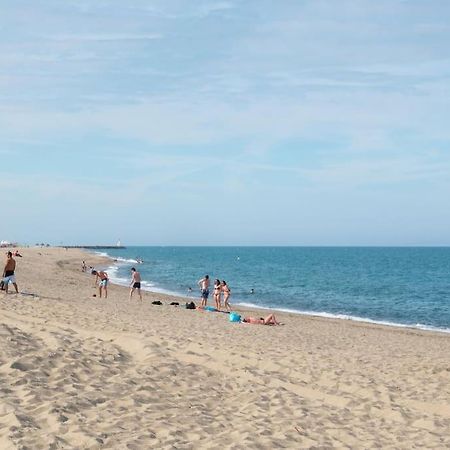 T3 - Parking - Plage / 6 Personnes เลอบาร์กาแรส ภายนอก รูปภาพ