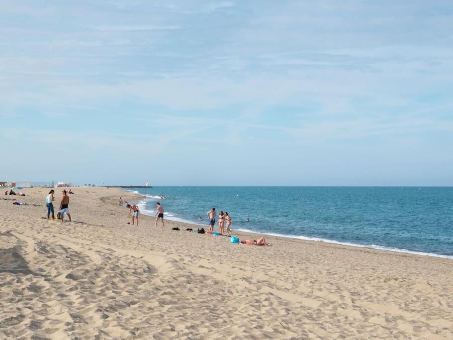 T3 - Parking - Plage / 6 Personnes เลอบาร์กาแรส ภายนอก รูปภาพ
